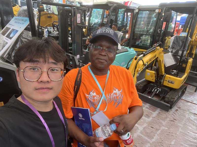 Rippa Mechanical Engineering shines at the Canton Fair-Mini Excavators For Sale - Rippa® China Manufacturer